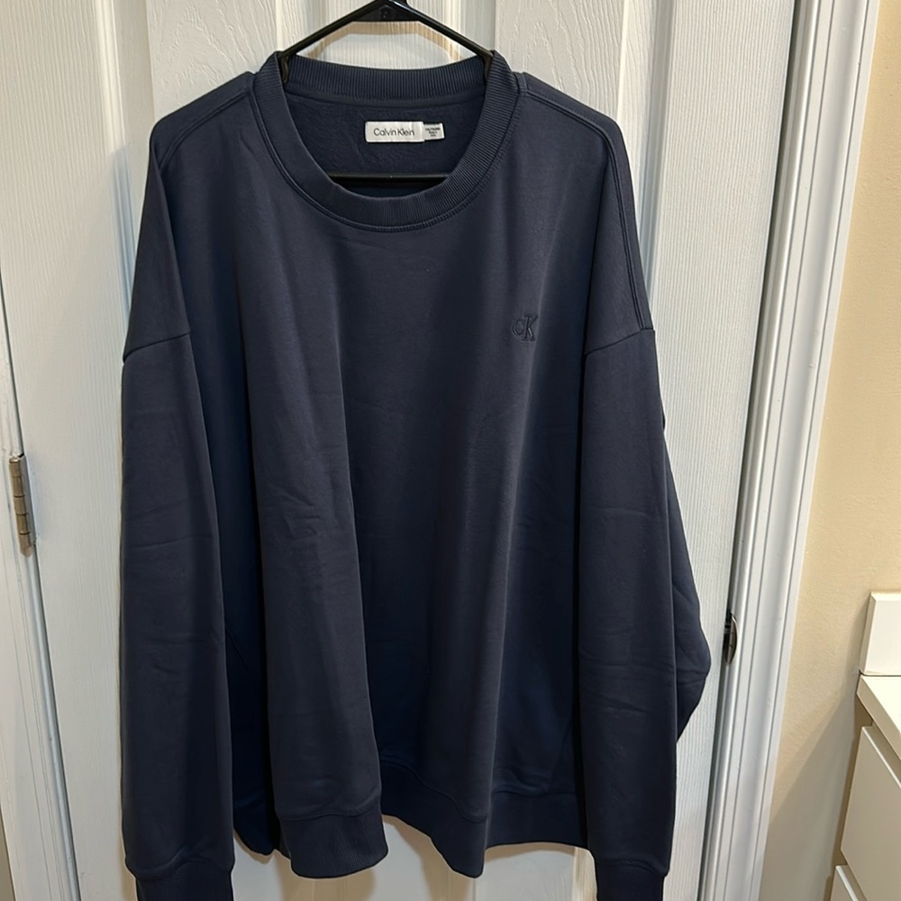 Calvin Klein Navy Crewneck